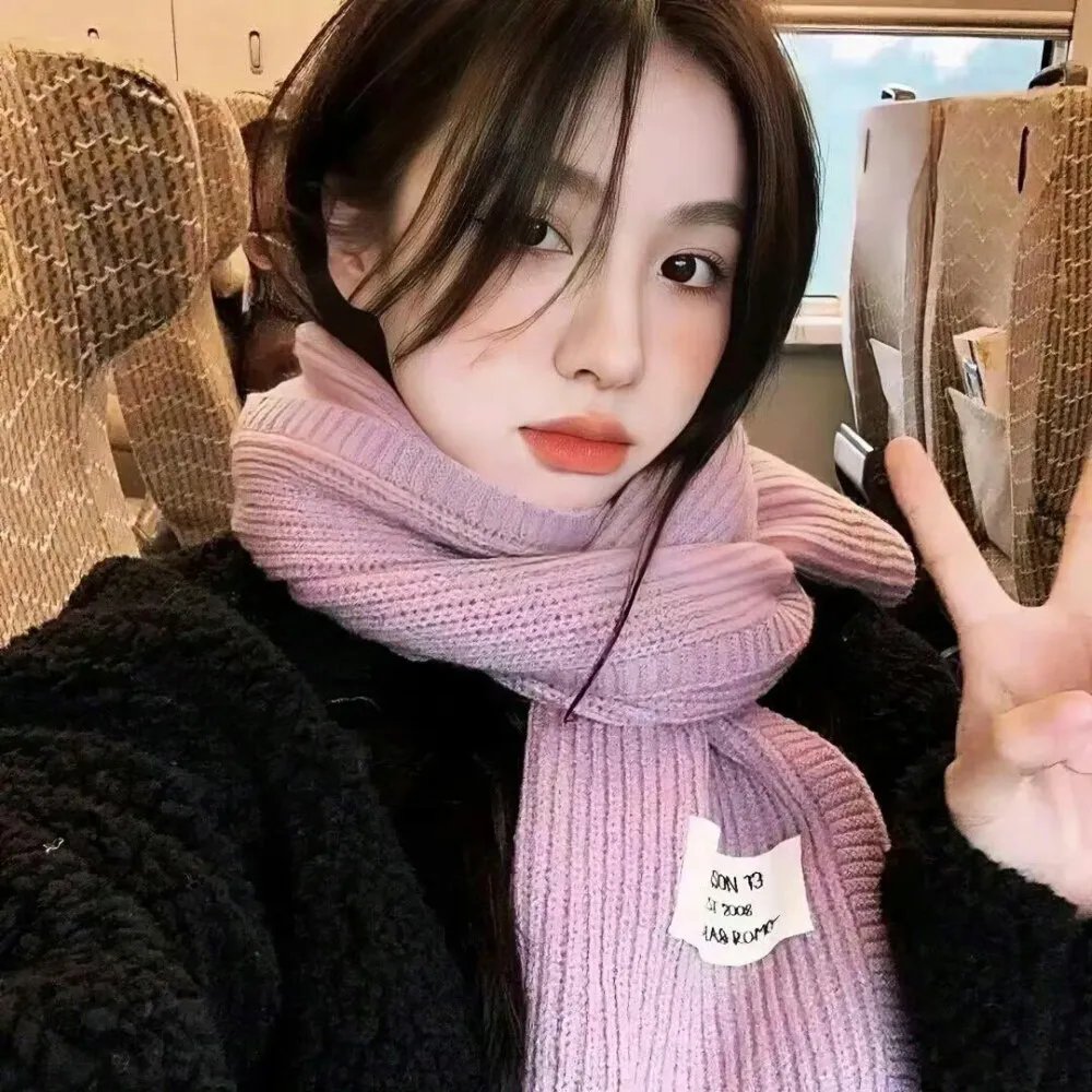 帐棚顶上的马戏团艺人